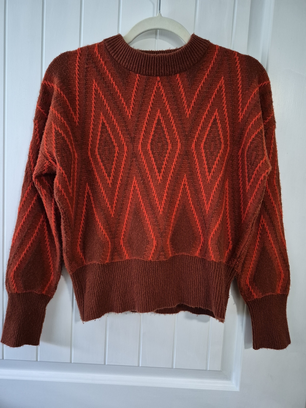 KERISMA Geometric Diamond Knit Crew Neck Sweater Size M/L